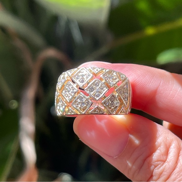 Diamanté crystal set gold and silver tone wide size 8 band ring - Picture 13 of 15